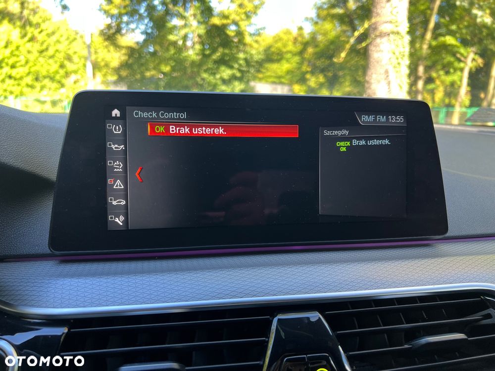 BMW Seria 5 520d xDrive M Sport sport - 9