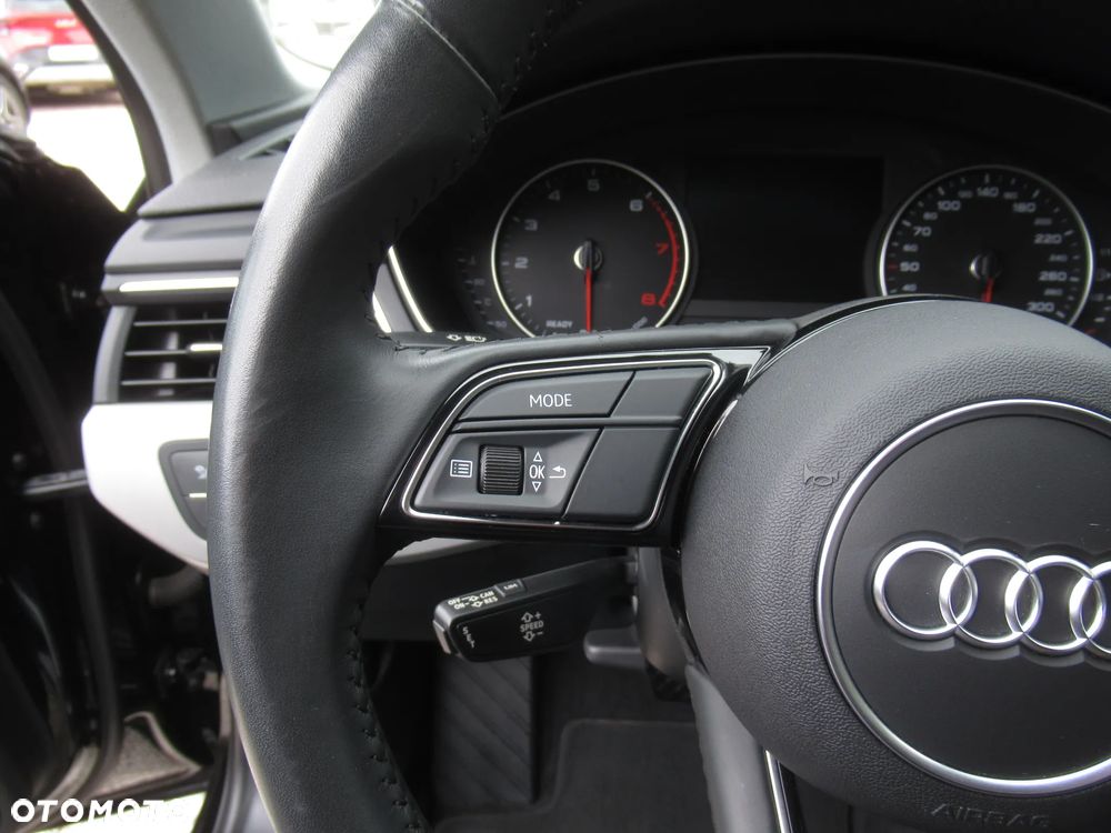 Audi A4 Limousine 35 TFSI S tronic - 12