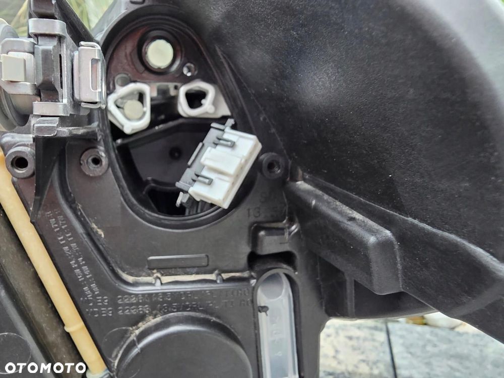 BMW X1 F48 LIFT LCI Lampa prawa przód Full Led Adaptive 5A01178-03 - 9
