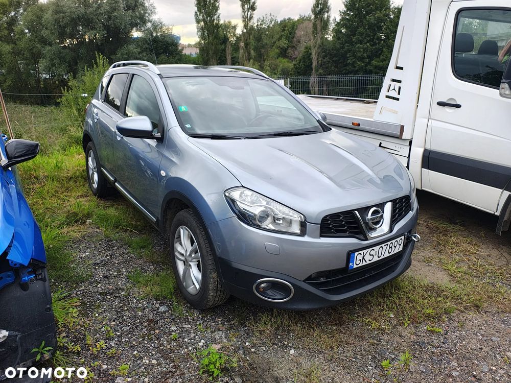 Nissan Qashqai 2.0 dCi DPF tekna - 24