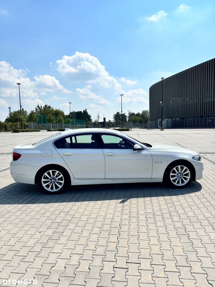 BMW Seria 5 520d xDrive - 8