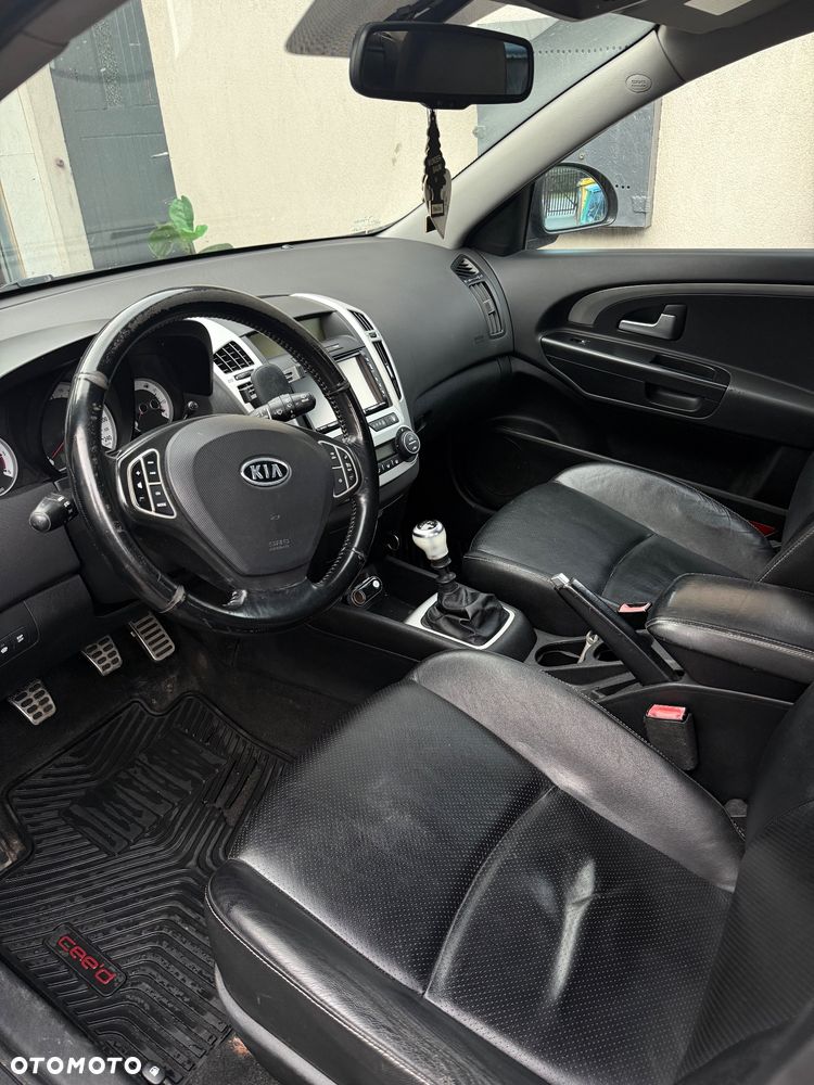 Kia Ceed 2.0 crdi Optimum + - 5