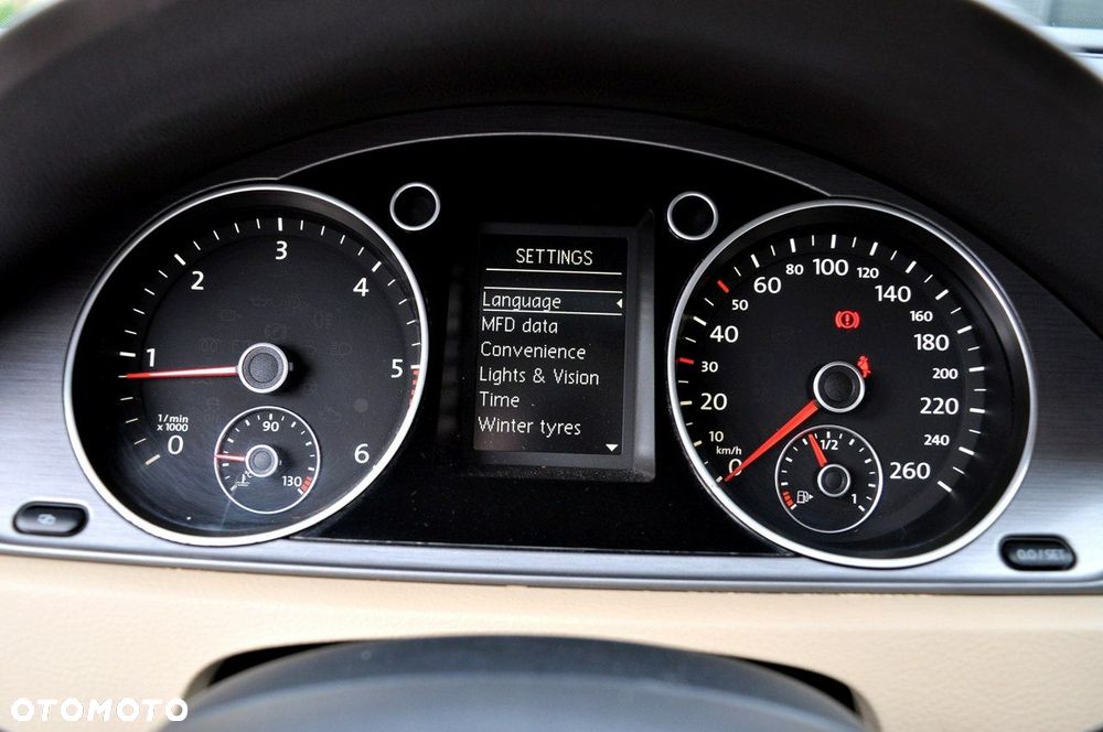 Volkswagen Passat Variant - 27