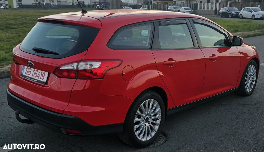 Ford Focus Turnier 1.6 TDCi DPF Titanium - 5