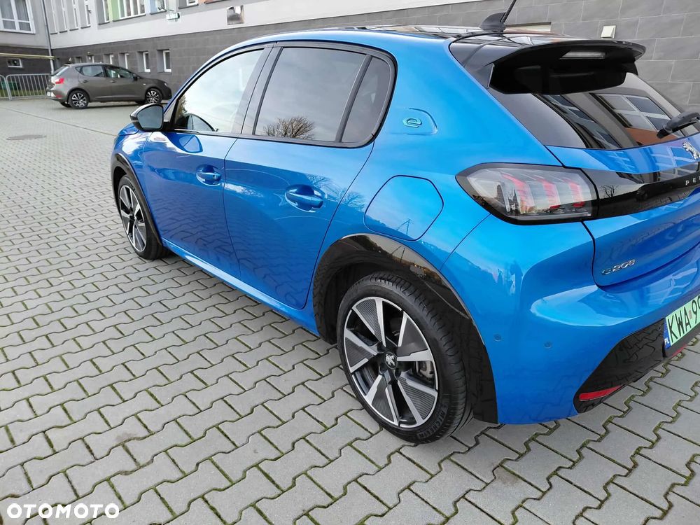 Peugeot 208 e-208 GT Line - 29
