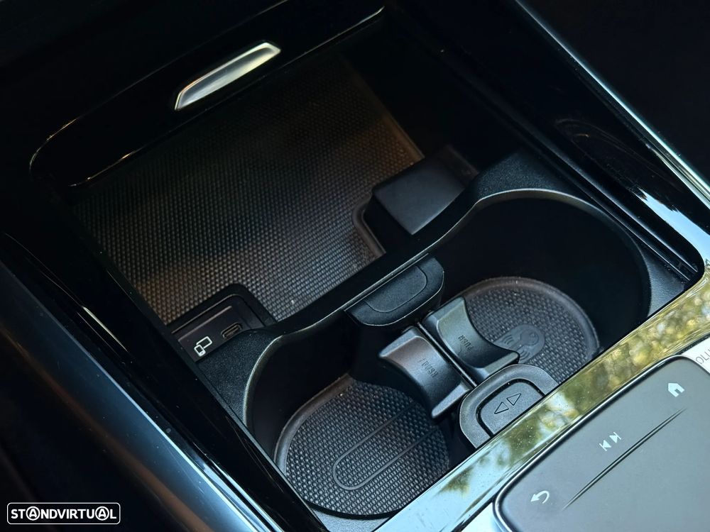 Mercedes-Benz B 180 d 7G-DCT AMG Line - 13