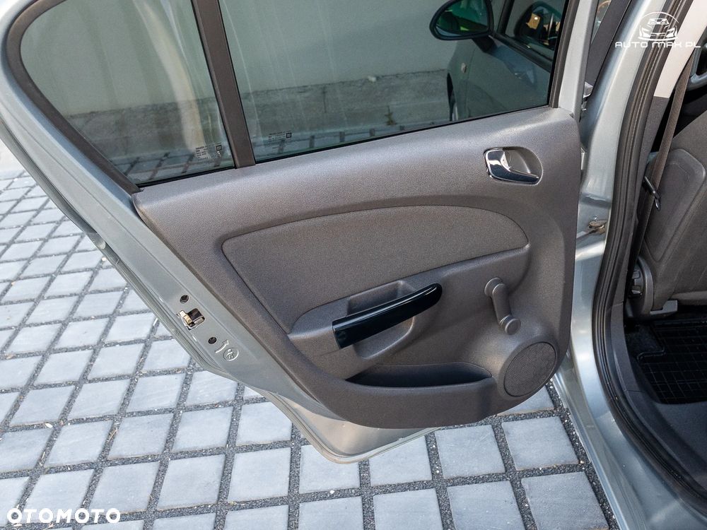 Opel Corsa 1.4 16V Satellite - 29