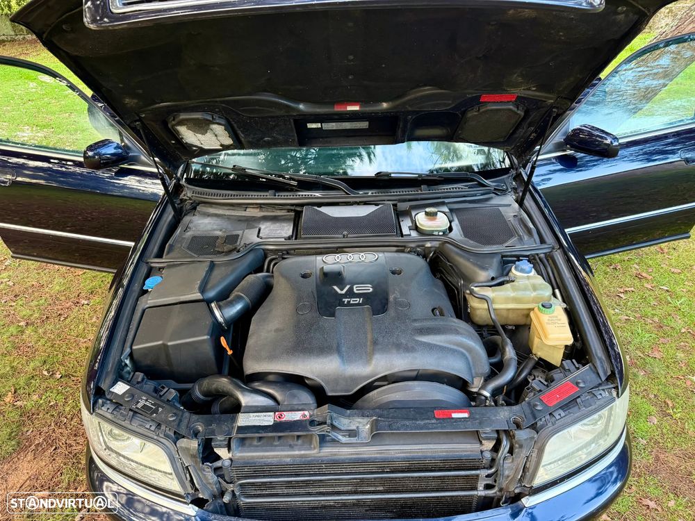 Audi A8 2.5 TDi - 32