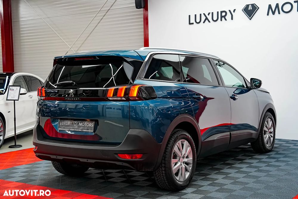 Peugeot 5008 - 11