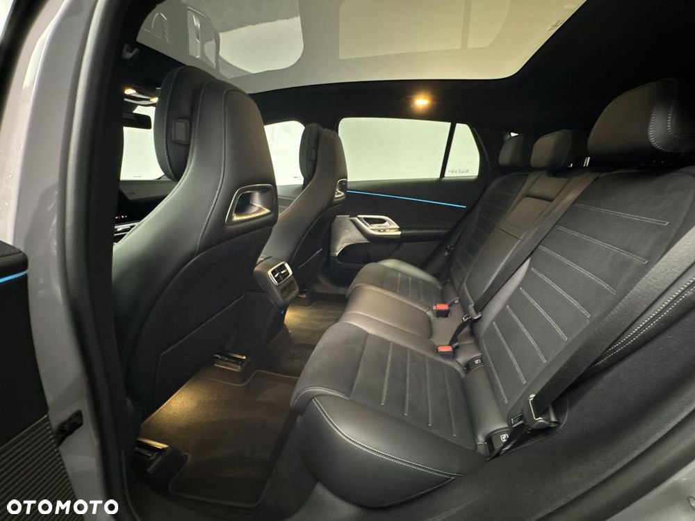 Mercedes-Benz GLC - 21