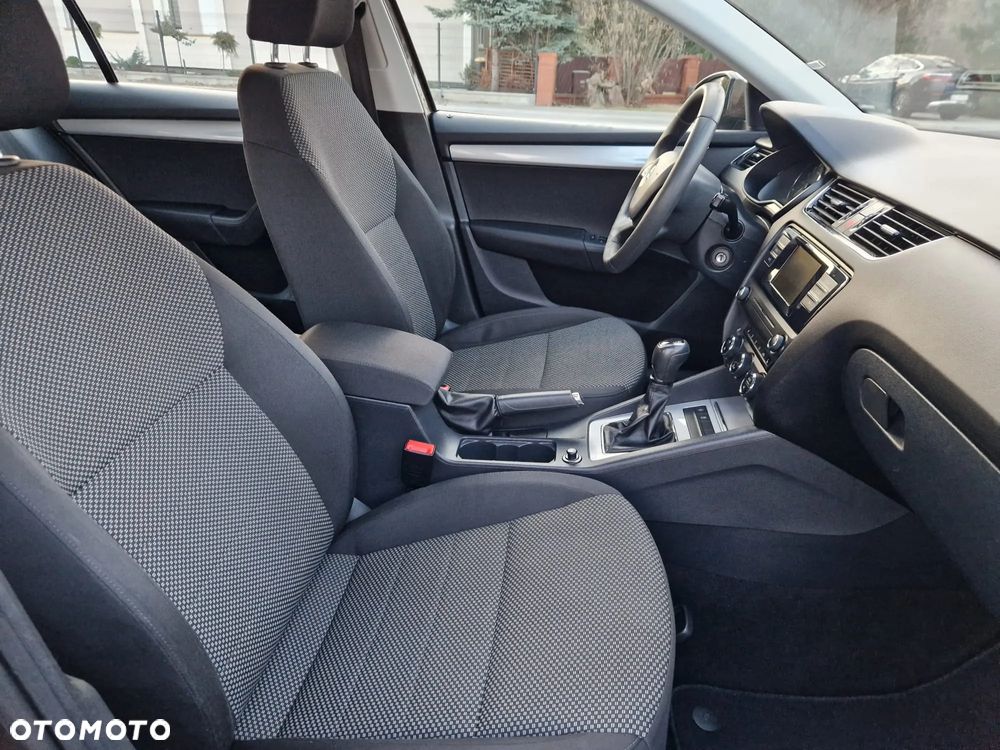 Skoda Octavia 1.6 TDI DPF GreenLine - 12