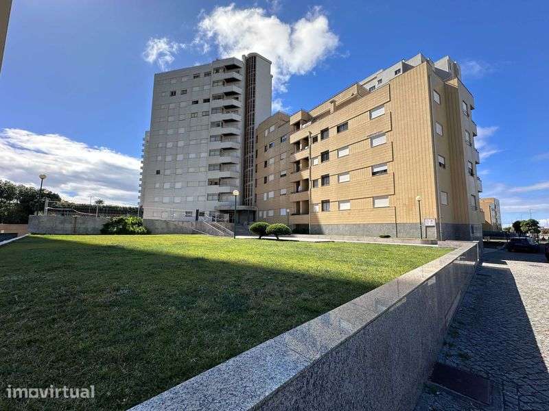 Apartamento T1, condomínio fechado com piscina - Grande imagem: 3/10