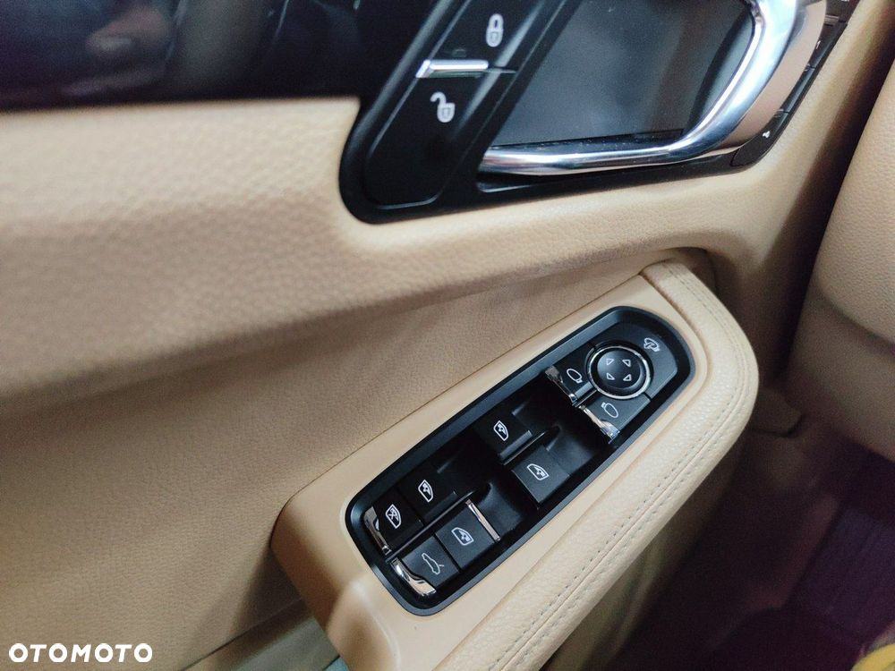 Porsche Macan S - 12