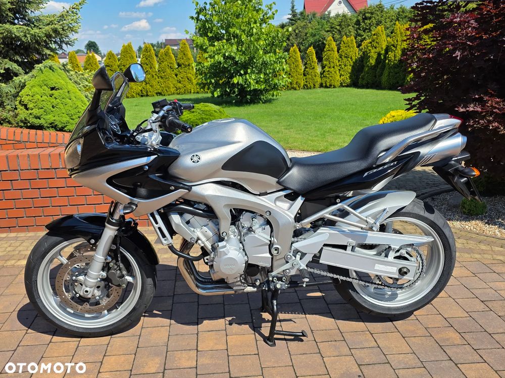 Yamaha FZ6 - 1