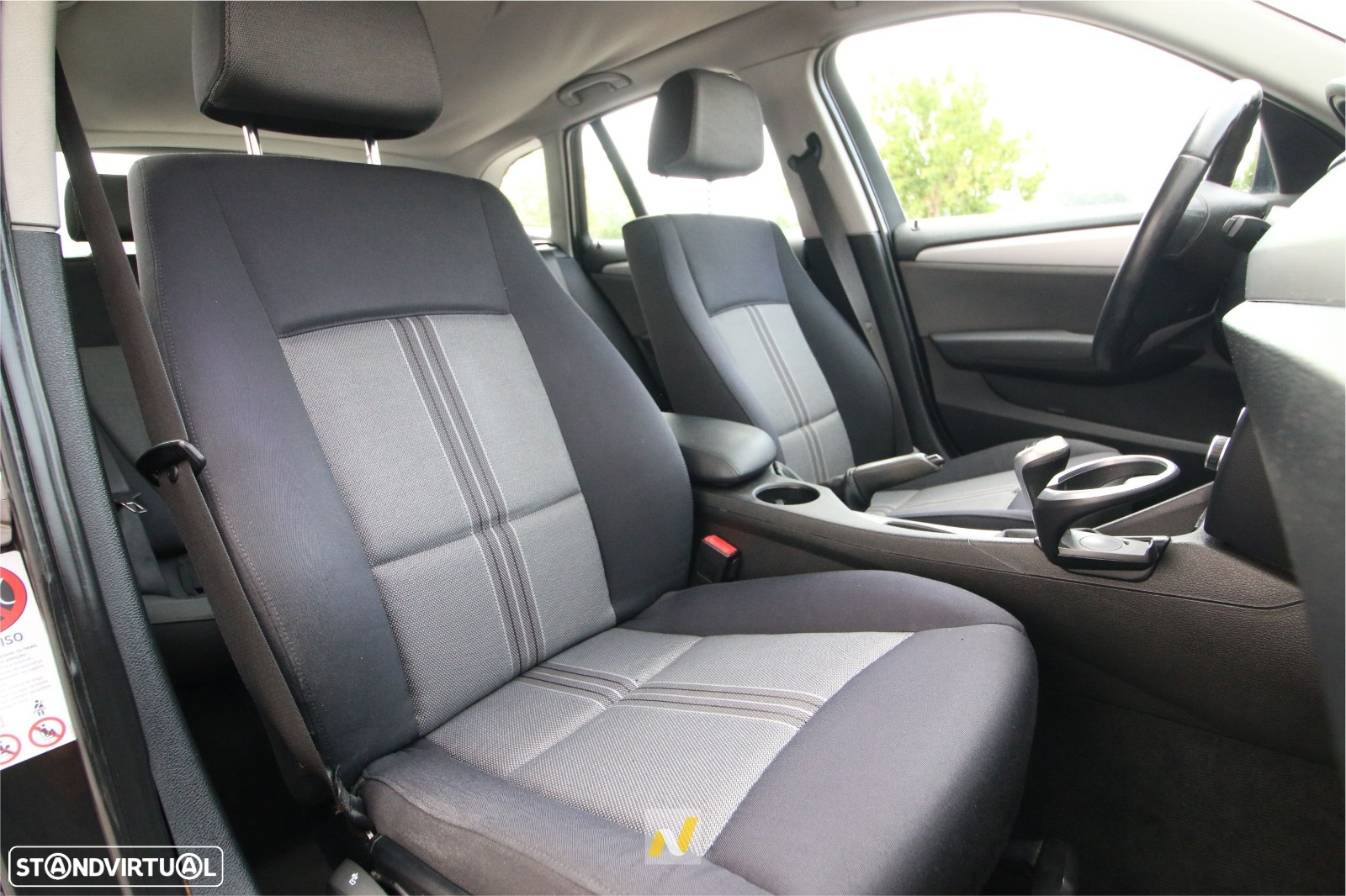 BMW X1 18 d sDrive - 14
