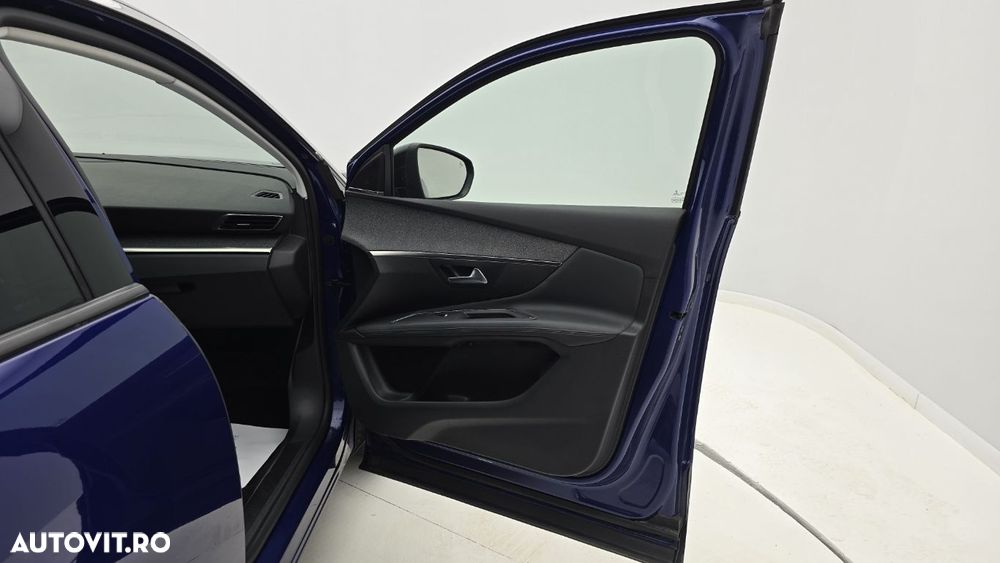 Peugeot 3008 1.6 PureTech Turbo S&S EAT8 Allure - 18