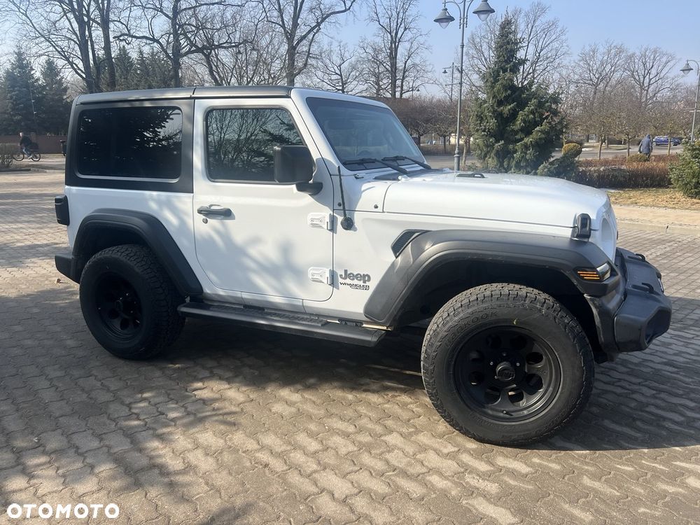 Jeep Wrangler - 9