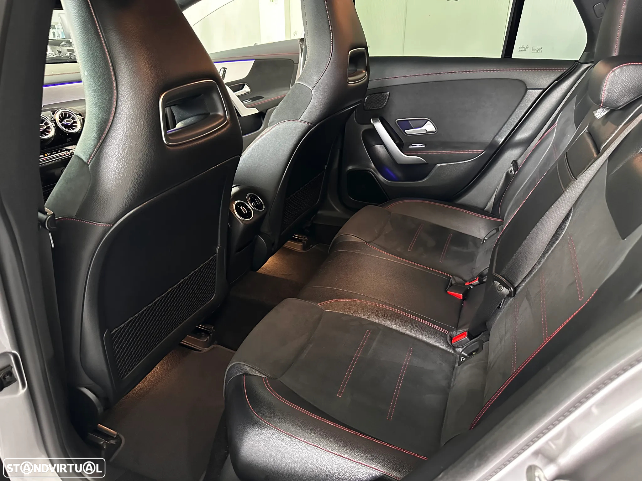 Mercedes-Benz CLA 180 d Shooting Brake AMG Line Aut. - 32