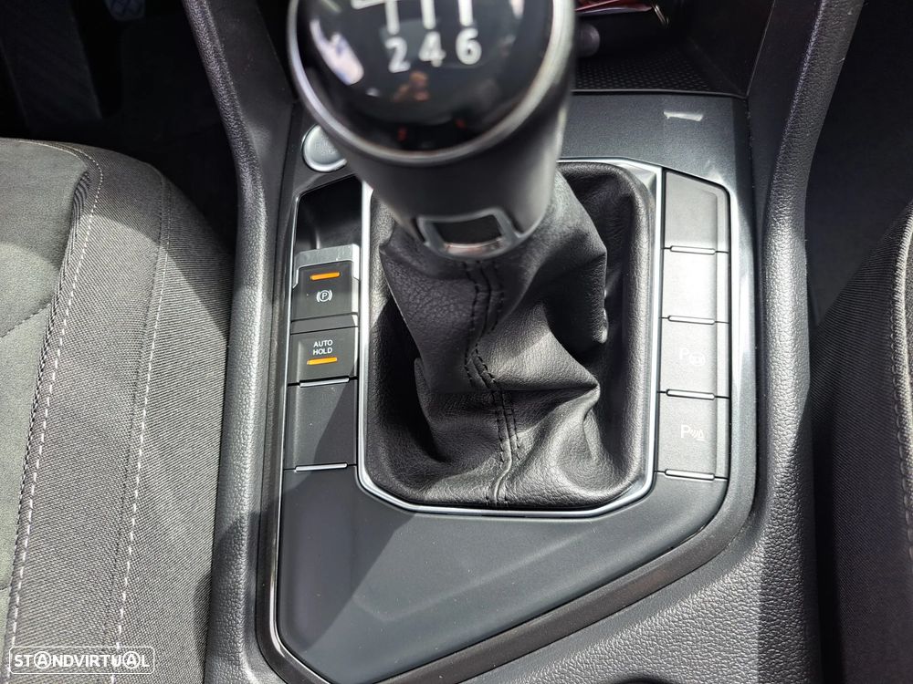VW Tiguan 2.0 TDI Conceptline - 38