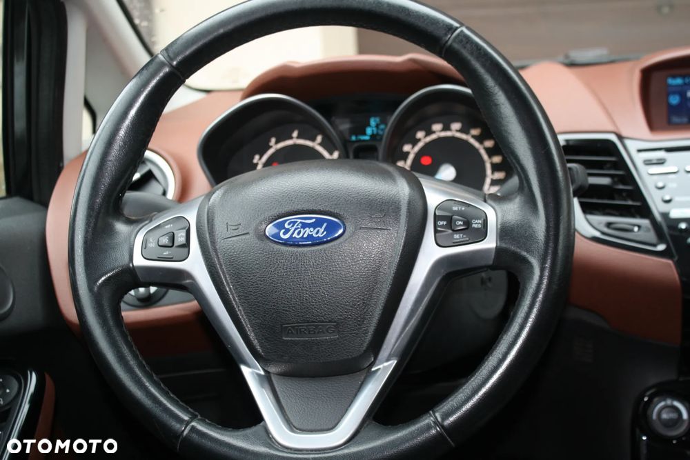 Ford Fiesta 1.0 EcoBoost STart-Stop ST-LINE - 21