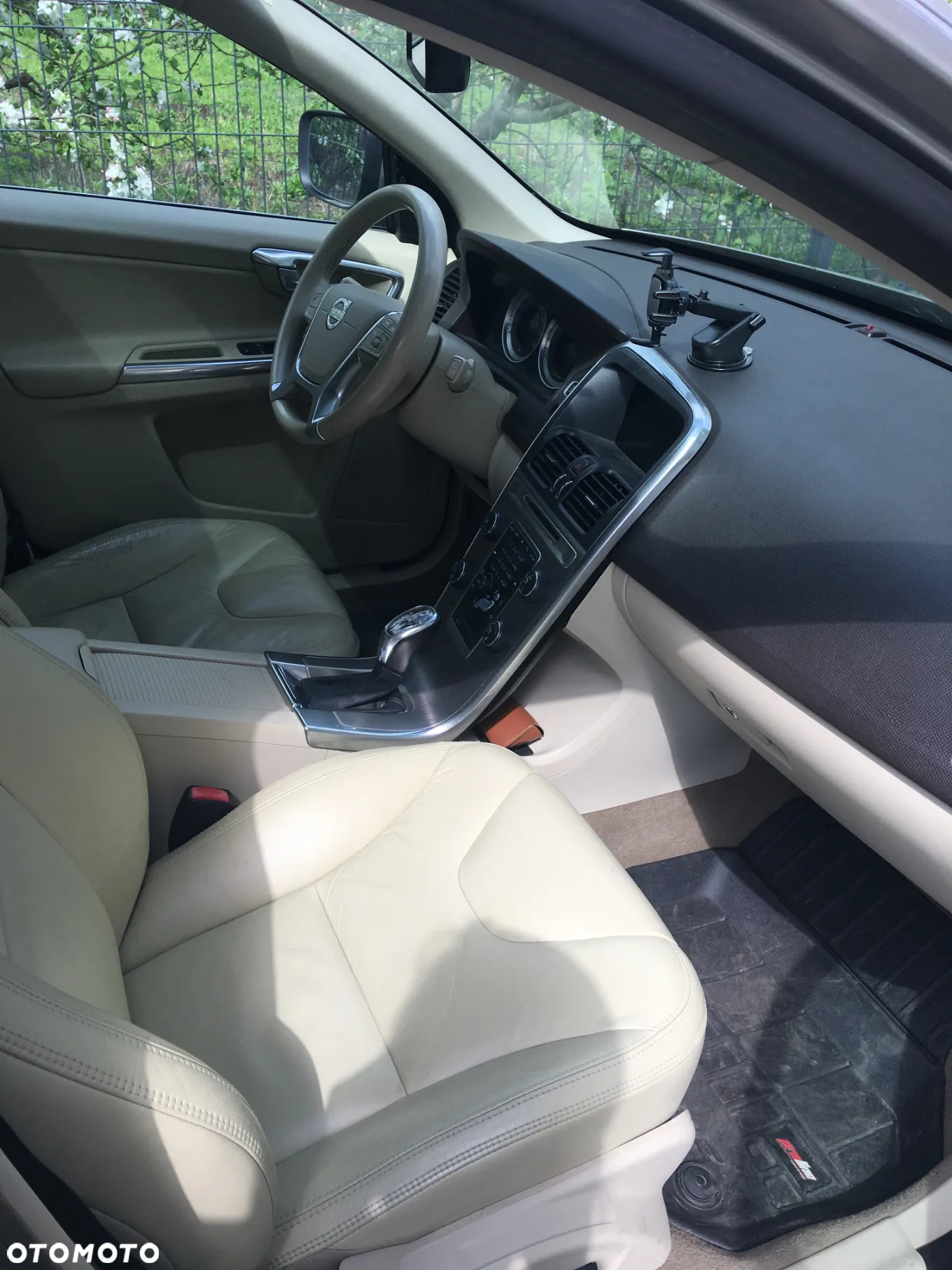 Volvo XC 60 3.2 AWD Ocean Race - 9