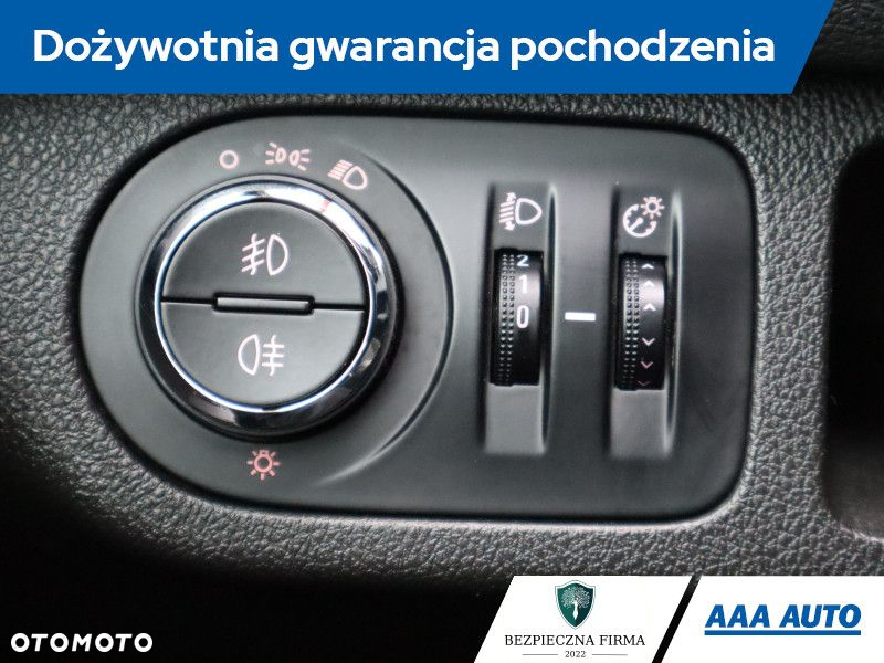 Opel Meriva - 11