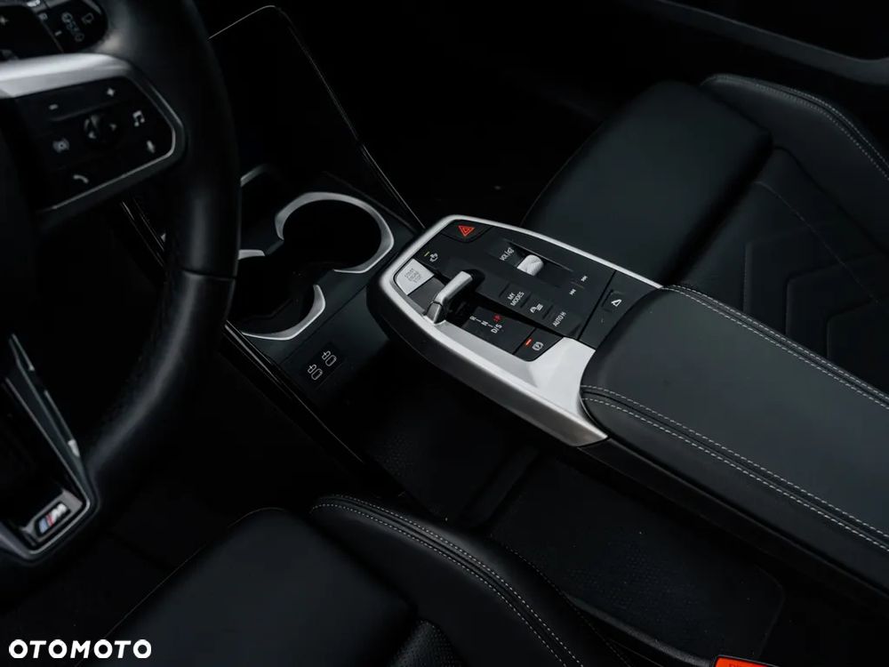 BMW X1 sDrive18i - 10