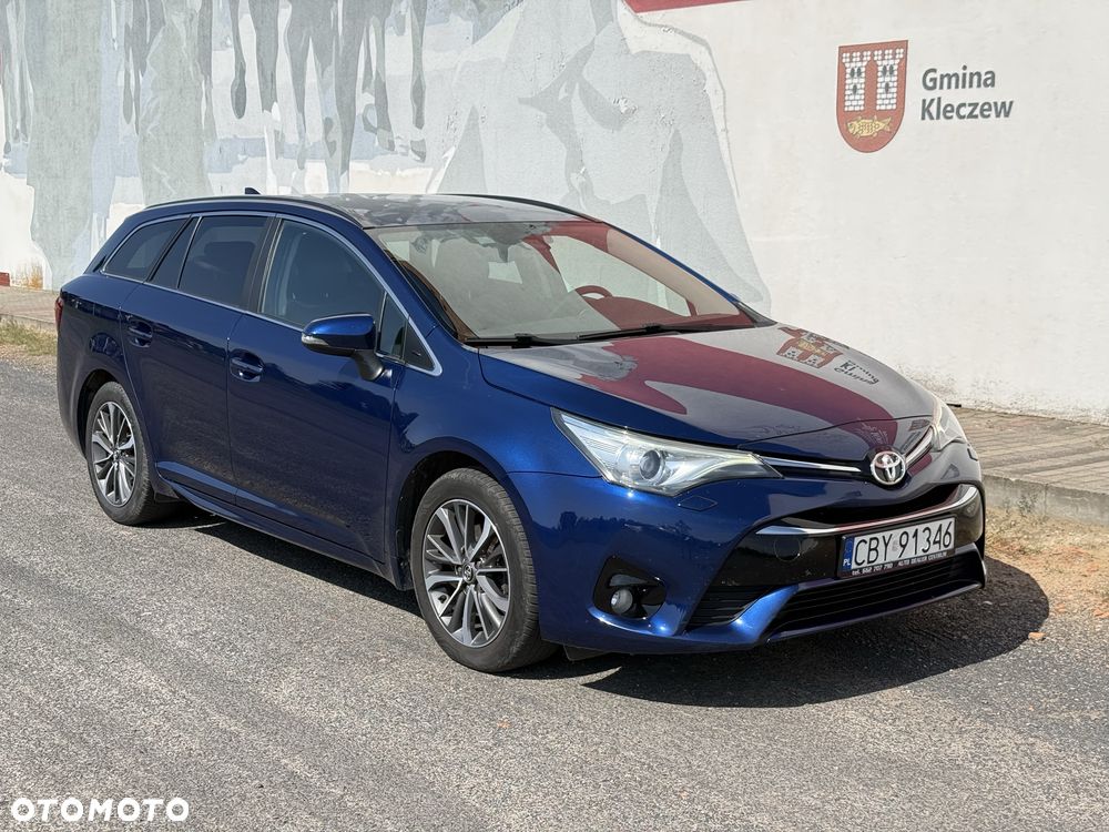 Toyota Avensis - 1