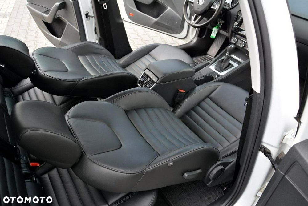 Skoda Octavia 2.0 TDI (Green tec) DSG Style - 20