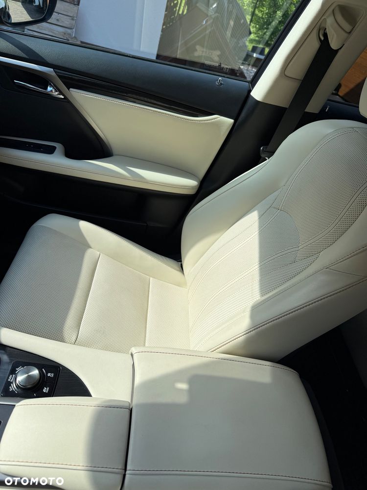 Lexus RX 450h Prestige - 18