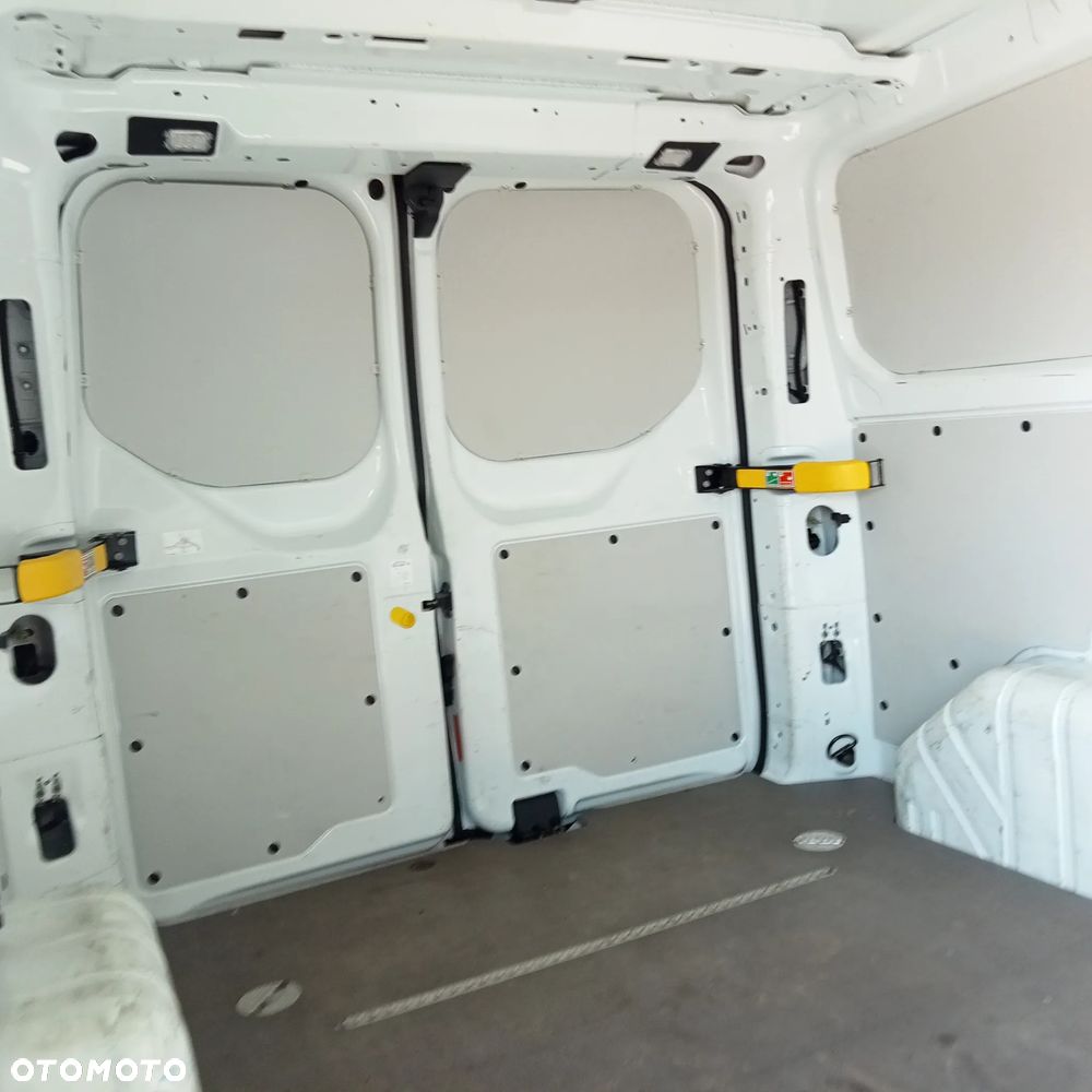 Ford Transit Custom 320 - 11