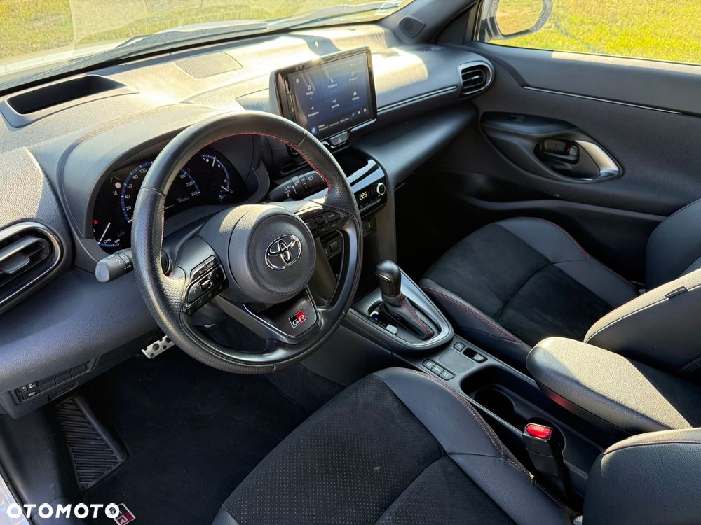 Toyota Yaris Cross 1.5 VVT-i GR Sport - 15