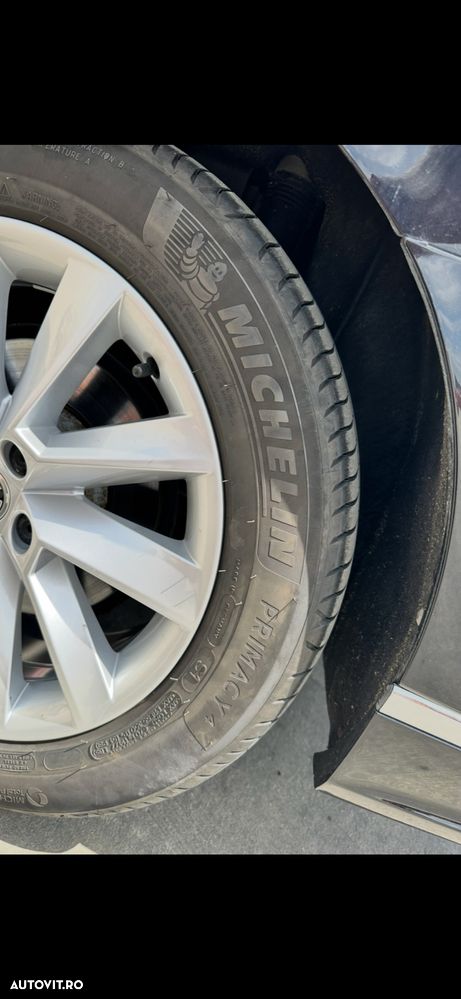 Volkswagen Passat 2.0 TDI DSG Highline - 17