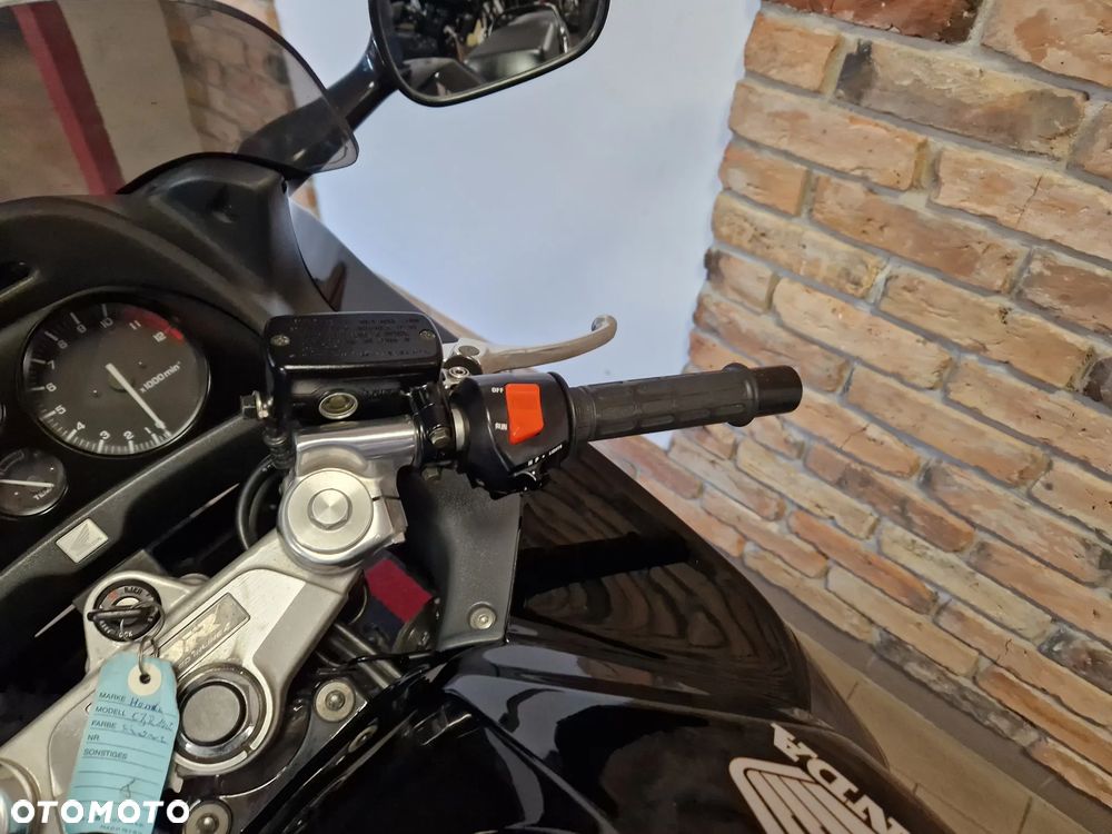 Honda CBR - 11