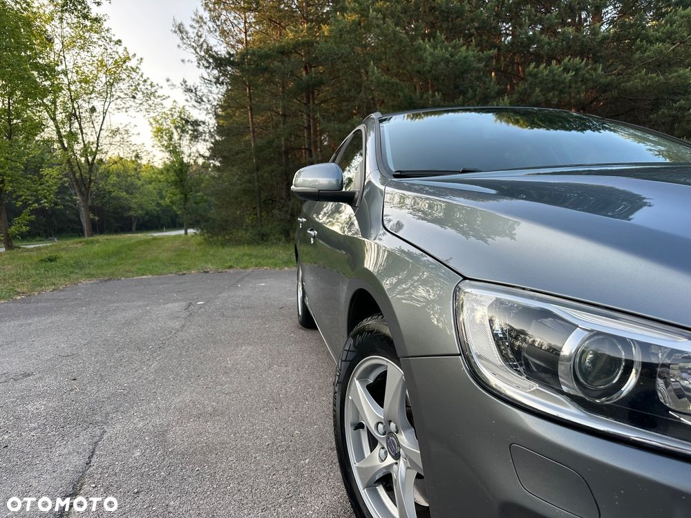 Volvo V60 D3 Geartronic Momentum - 9