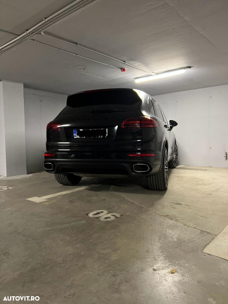 Porsche Cayenne - 3