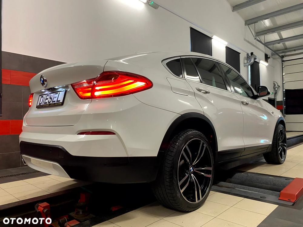 BMW X4 xDrive20d xLine - 13