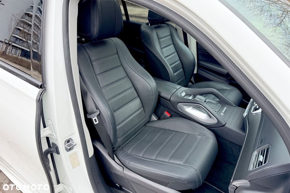Mercedes-Benz GLS - 16