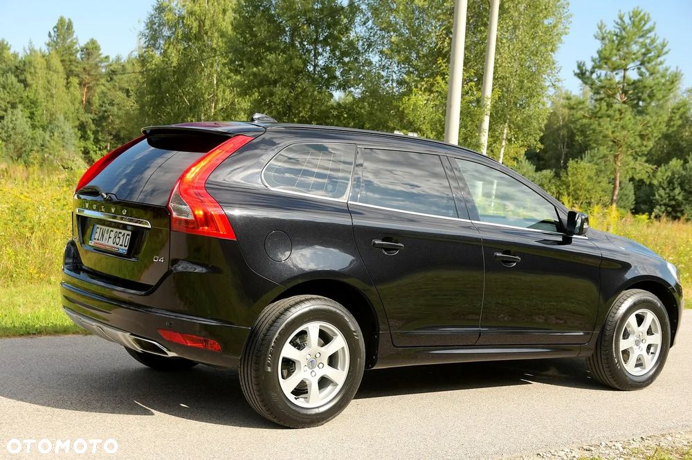 Volvo XC 60 D4 Momentum - 9
