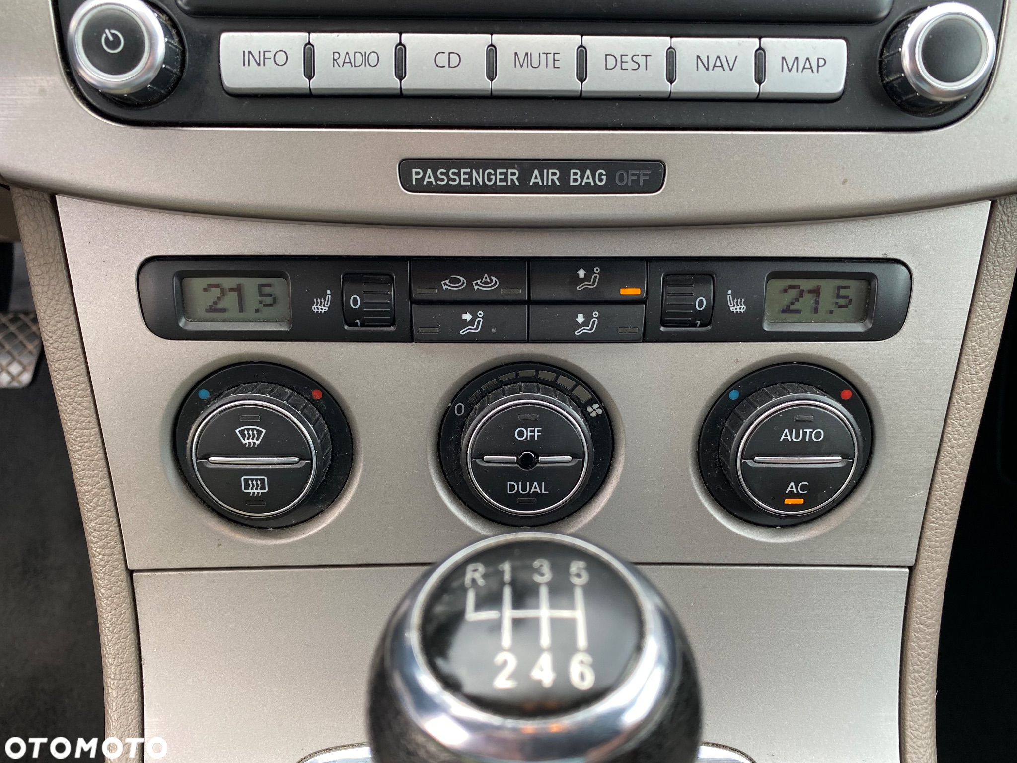 Volkswagen Passat - 27
