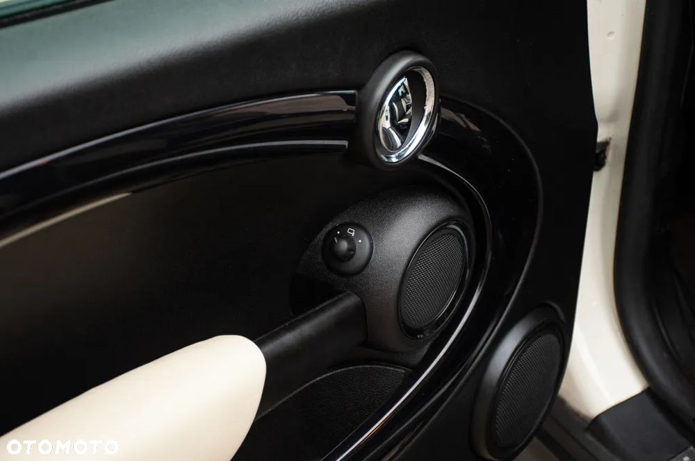 MINI Cooper S 50 Camden - 21