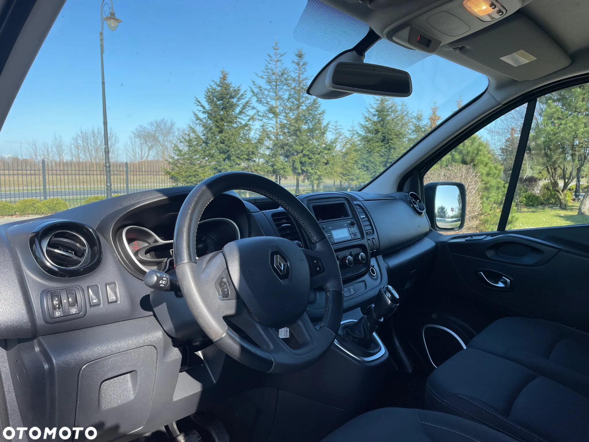 Renault Trafic - 10