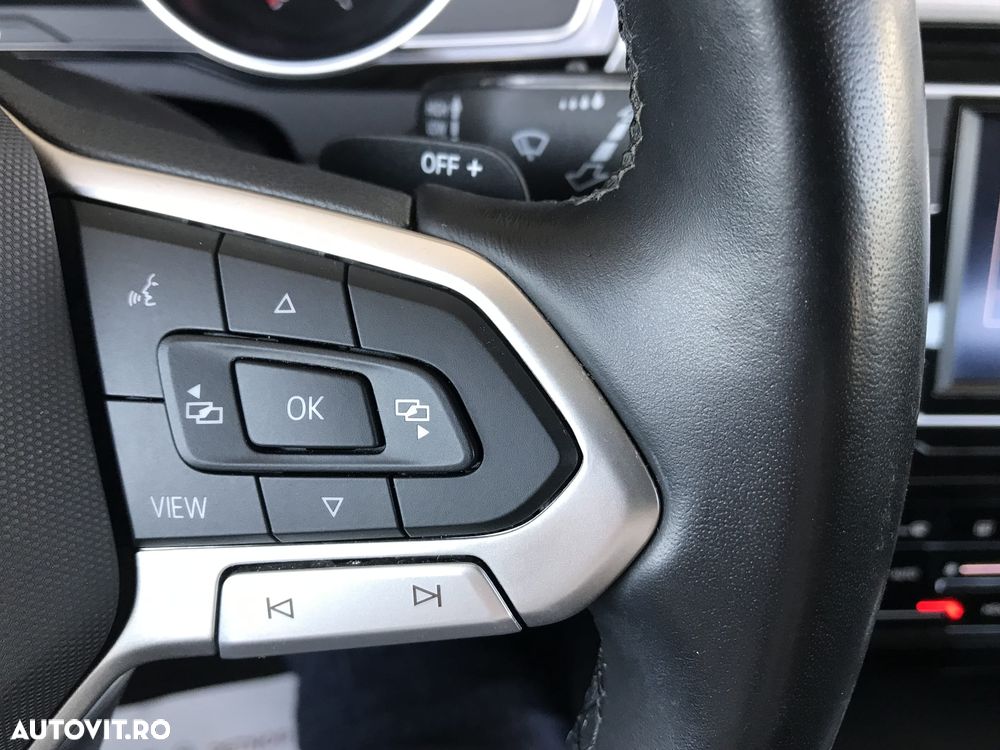 Volkswagen Passat - 20