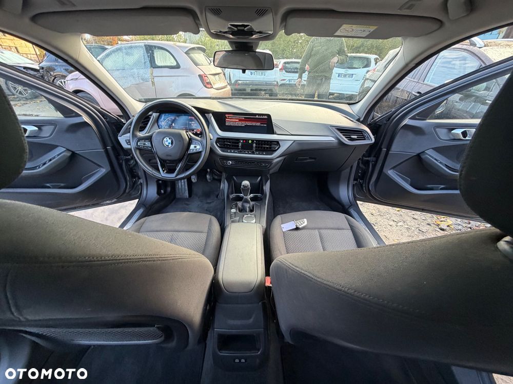 BMW Seria 1 - 9
