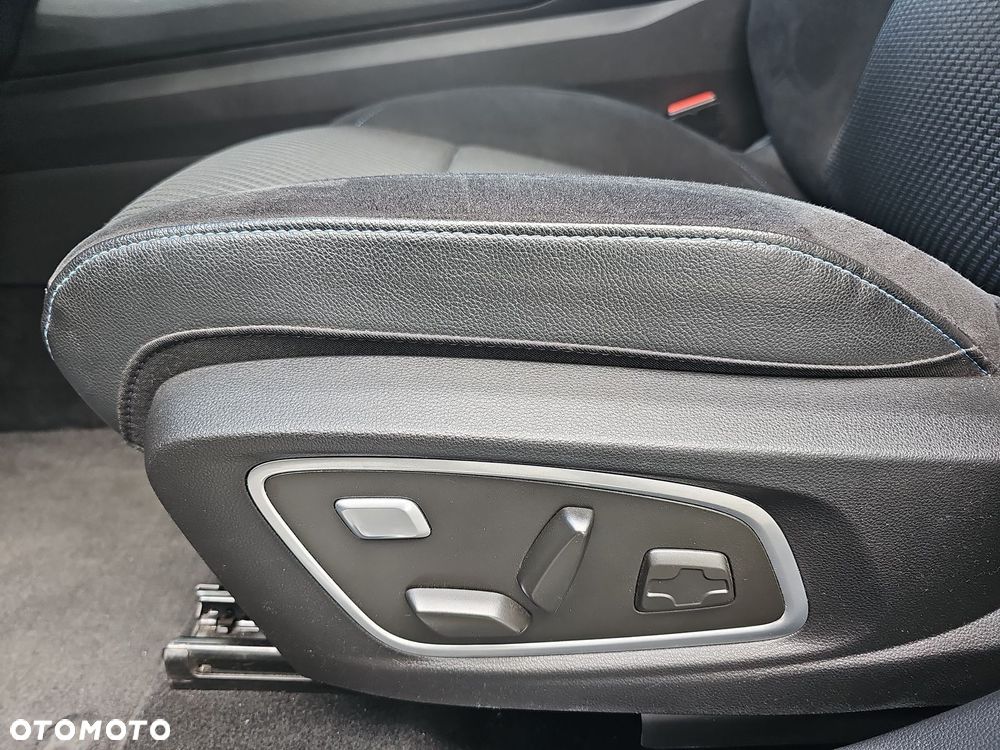 Renault Austral 1.3 TCe mHEV Iconic esprit Alpine - 22