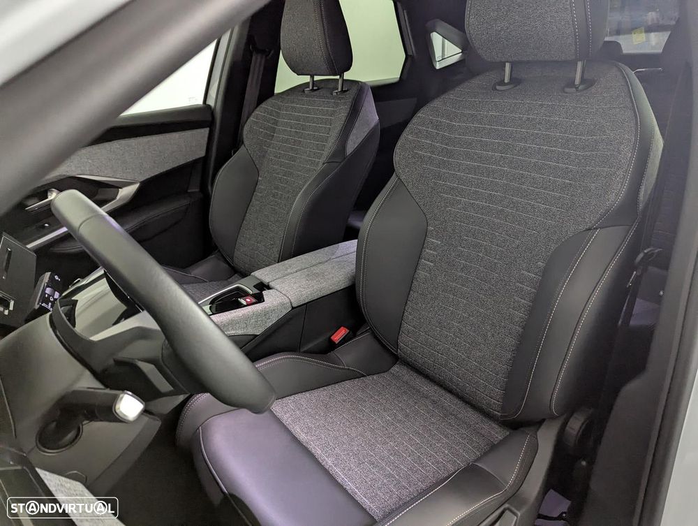 Peugeot 3008 1.2 Hybrid GT e-DCS6 - 19