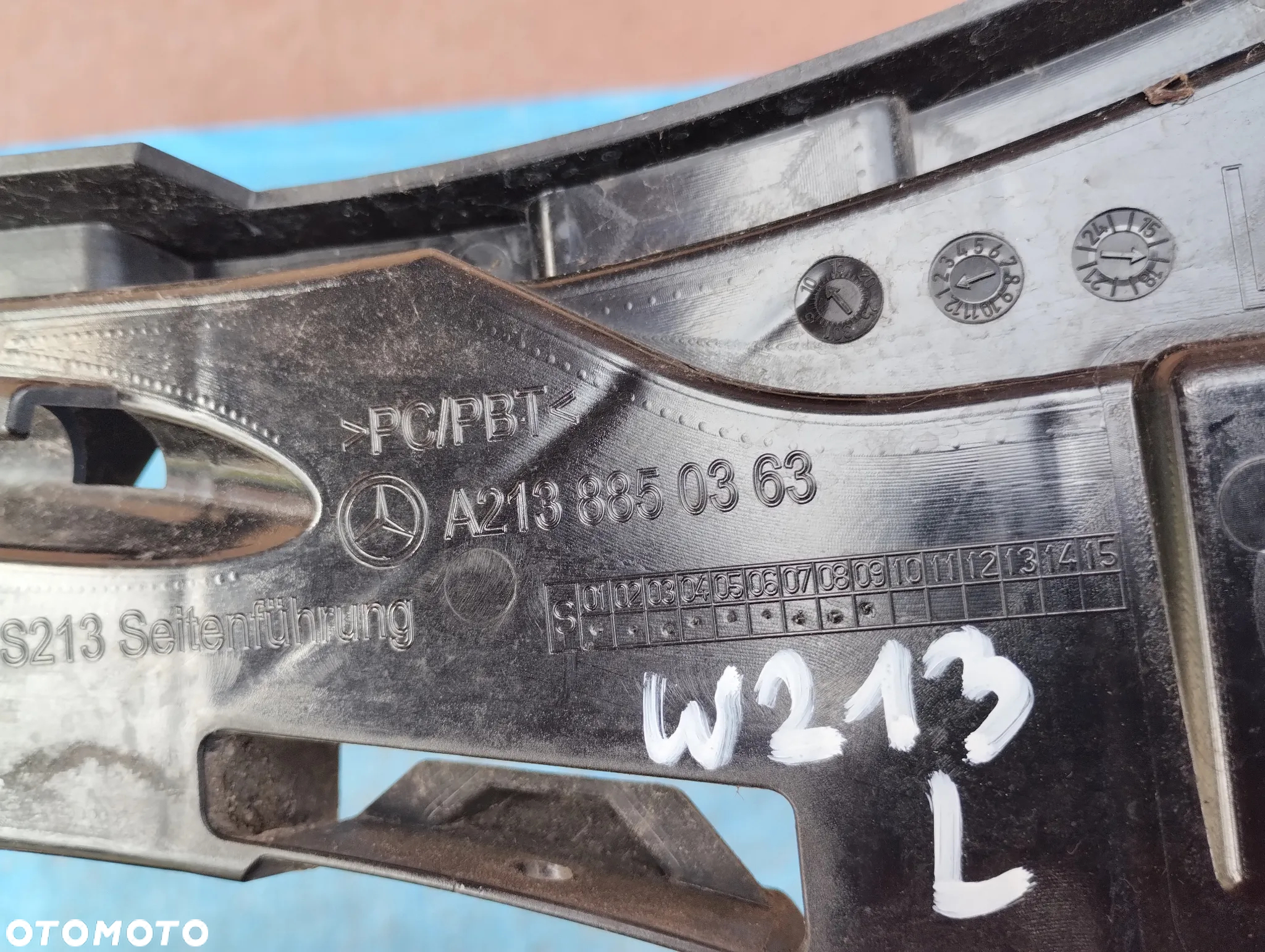 Mercedes W213 Kombi Ślizg Zderzaka Mocowanie Tył Prawy Lewy 2017 - 4