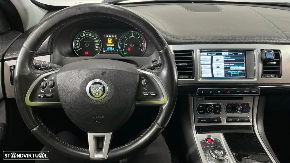 Jaguar XF Sportbrake - 10