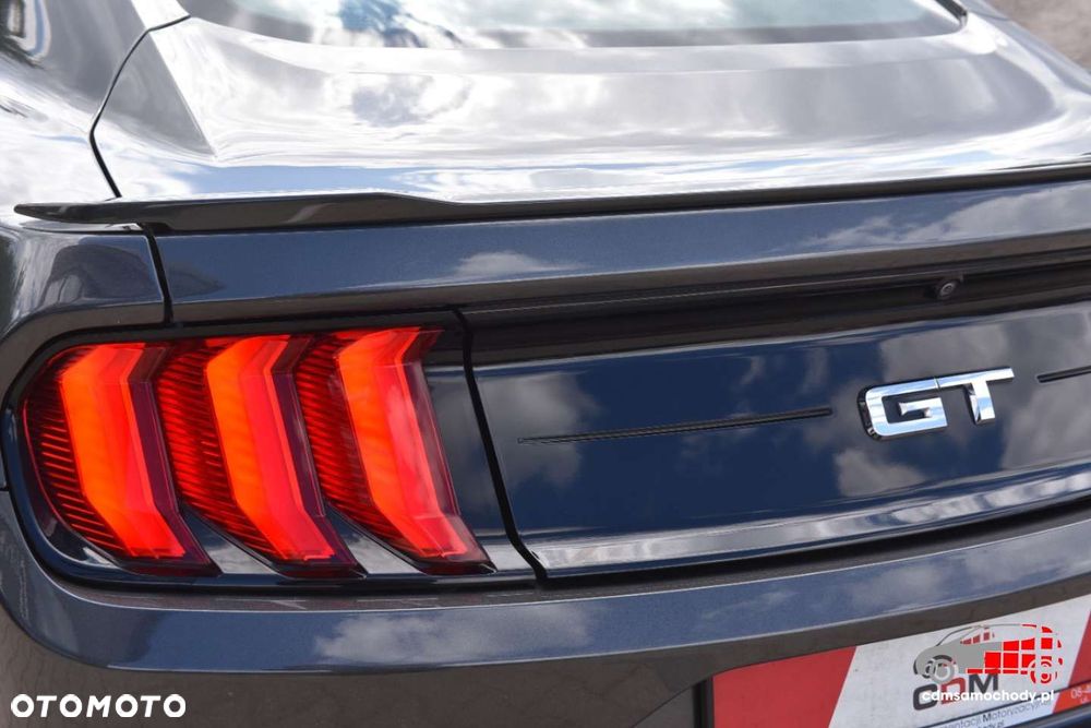 Ford Mustang 5.0 V8 GT - 14