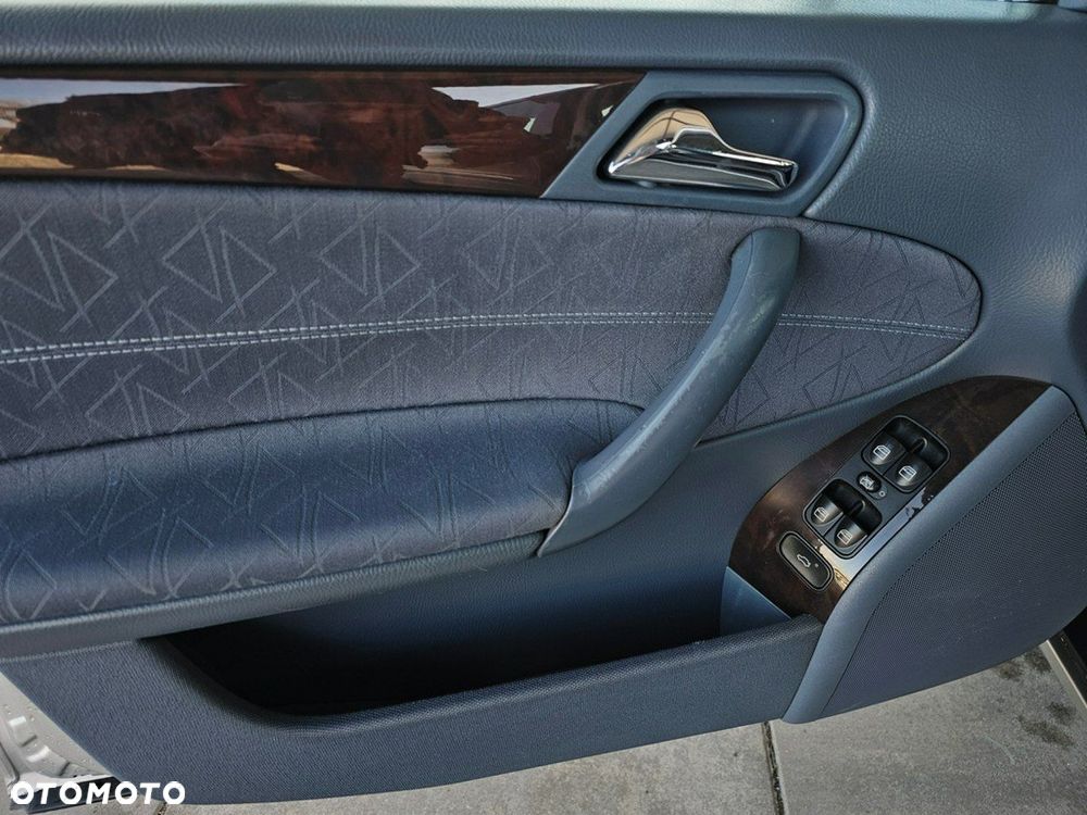 Mercedes-Benz Klasa C 180 Kompressor Elegance - 12